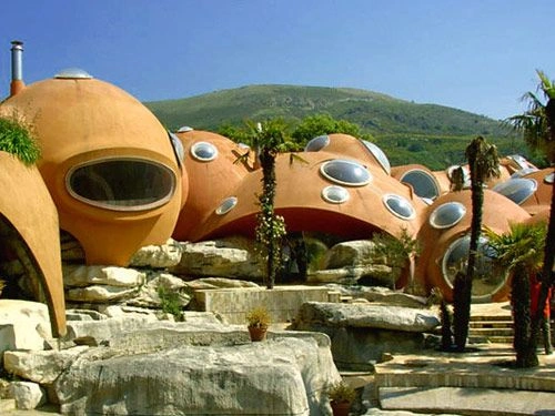 5-The Bubble House – Cannes, France