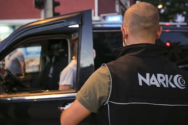 Ankara'da Uyuşturucu ve Fuhuş 8 Gözaltı