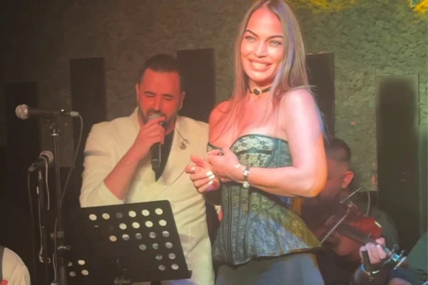 Gözde Demirbilek, Devran İskender Aynı Sahnede