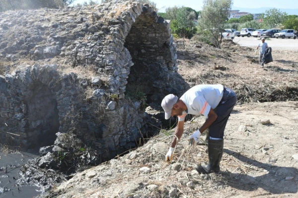 Kuşadası'nda Tarihi Roma Hamamı Özenli Çalışmayla Değer Buldu
