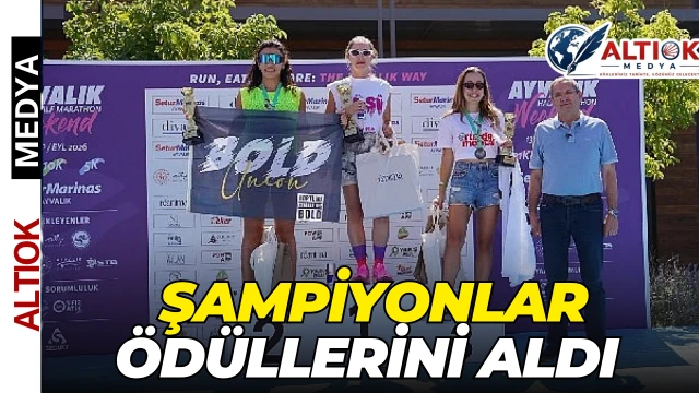 Ayvalık’ta Yarı Maratonun Şampiyonları Ödüllerini Aldı