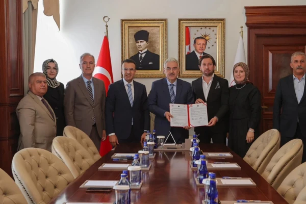 Bursa İnegöl’e 2 Yeni Aile Sağlığı Merkezi Yapımı İçin İmzalar Atıldı