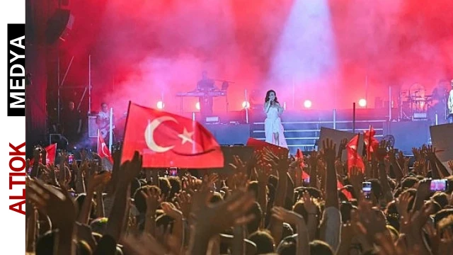 İEF’de 9 Eylül Coşkusu