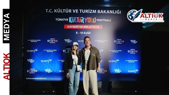 Oğuzhan Koç Hayranlarıyla Buluştu