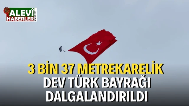 Gökyüzünde Türk Bayrağıyla Rekor!
